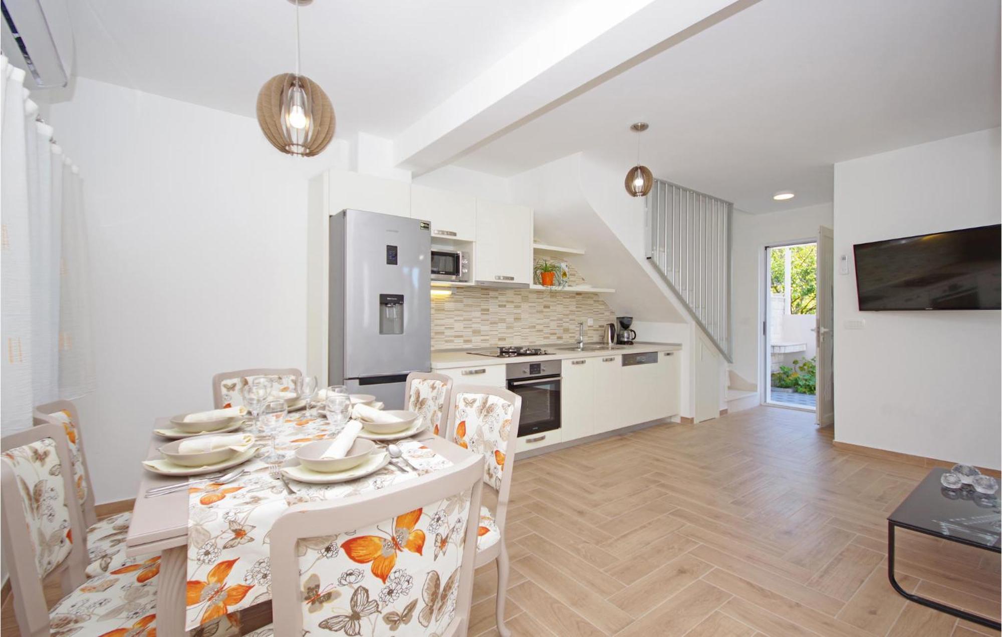 Awesome Home In Drvenik With Wifi Exterior foto